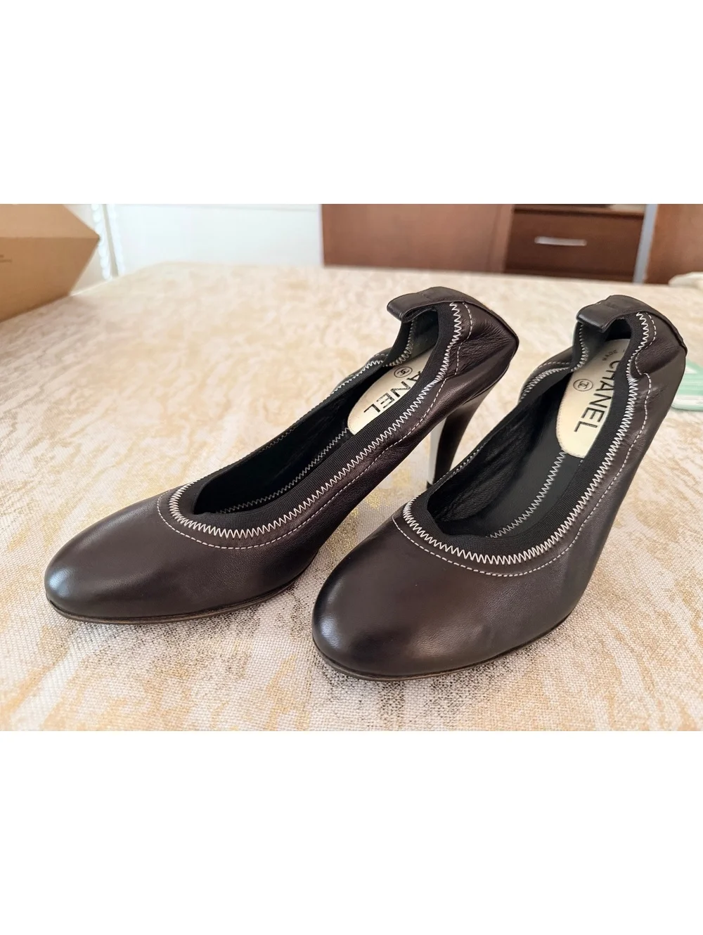 Authentic Escarpin Chanel Black Pumps Size 39 Pumps in Great Condition